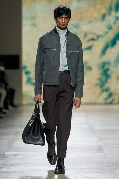 Look 2